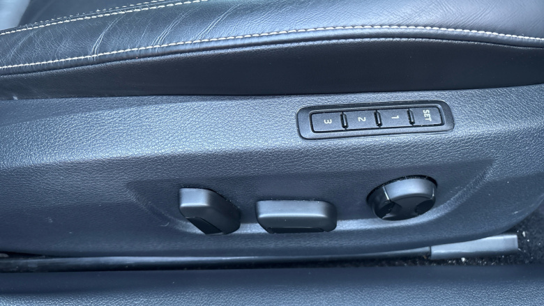 Skoda Superb 2.0 TDI CR SE L 5dr DSG Diesel Hatchback